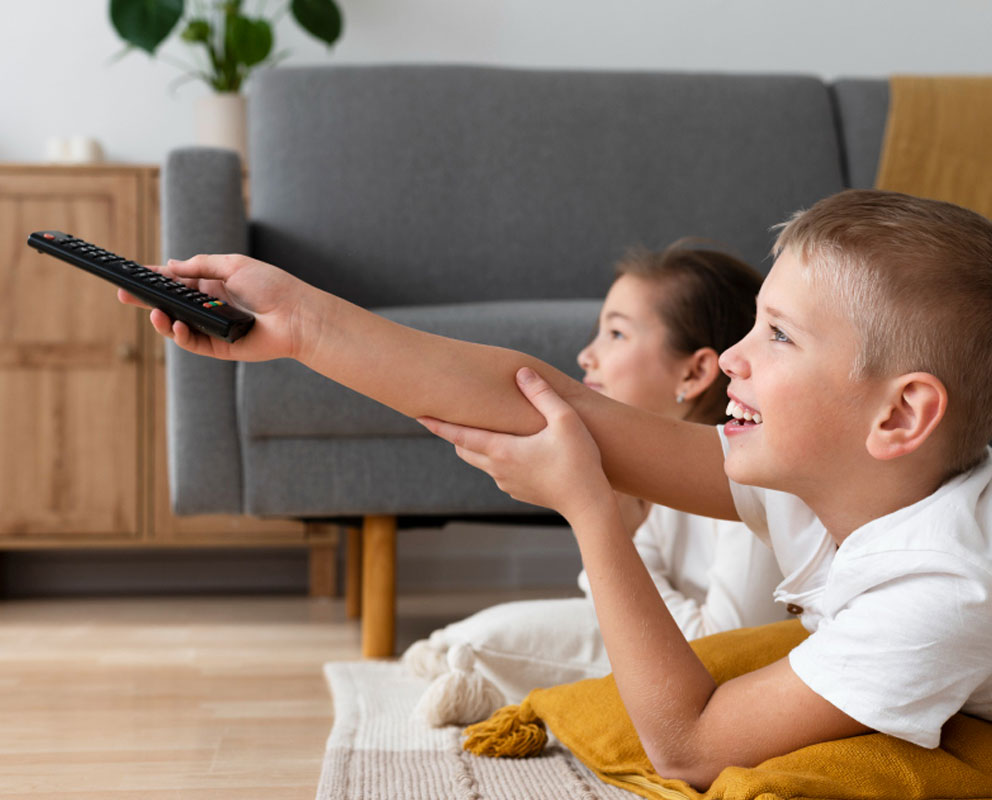 child-watching-tv